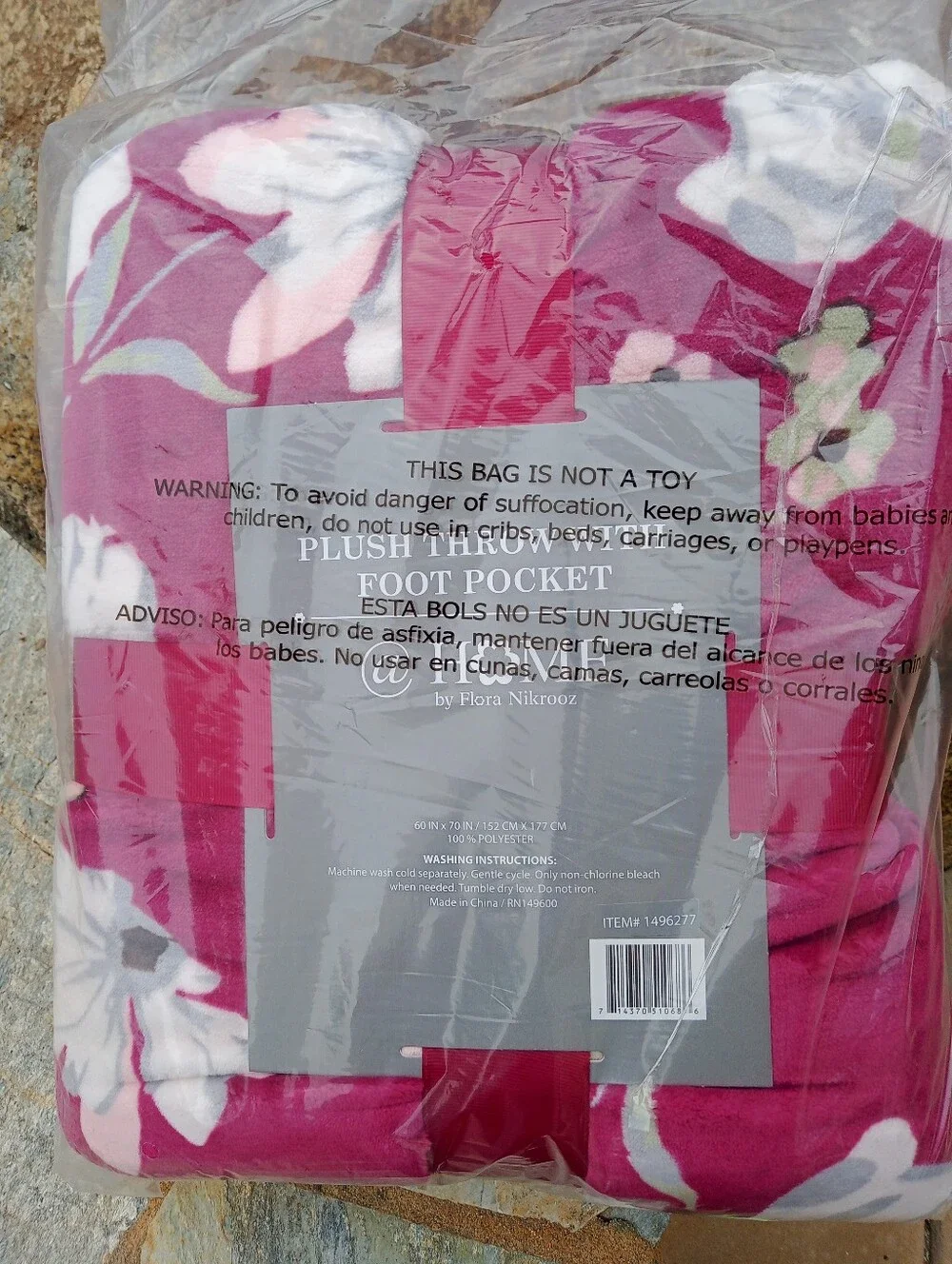 Flora Nikrooz Plush Throw with Foot Pocket NWT